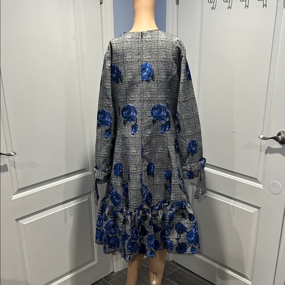 BRAND NEW Elegant Blue Floral Women's Dress XXL - Picture 8 of 8